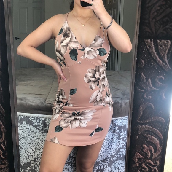 Light pink flower dress - Picture 1 of 3